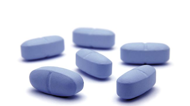 Jangan sembarangan membeli obat kuat di pinggir jalan. Obat yang dijual bebas biasanya ilegal. Tak tanggung-tanggung, maut mengintai di baliknya.