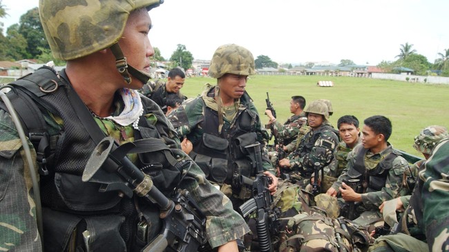 Kelompok militan Abu Sayyaf kembali membebaskan seorang sandera. Kali ini yang dibebaskan adalah seorang wanita China yang diculik dua tahun lalu dari Basilan.