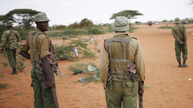 Dalam sepekan terakhir, Al-Shabaab yang berafiliasi dengan al-Qaidah ini telah memenggal kepala lima orang, termasuk dua orang polisi wanita.