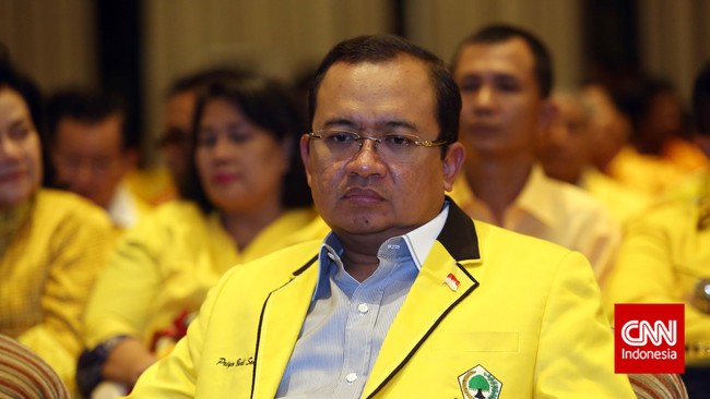 Priyo Budi Santoso juga mengatakan telah mendekati sejumlah politikus senior Partai Golkar seperti Akbar Tandjung, Siswono Yudo Husodo dan BJ Habibie.