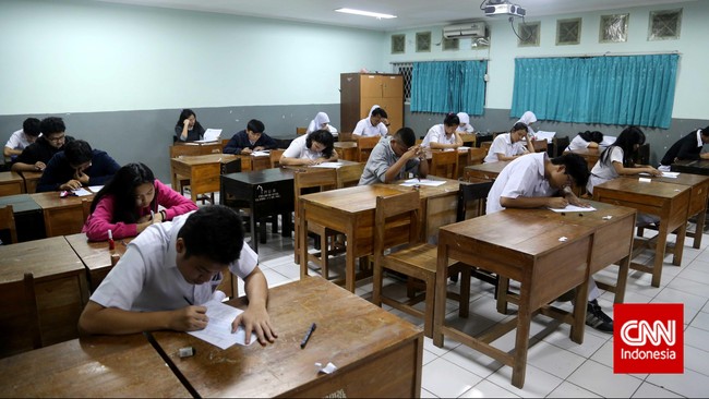 Pemerintah Kawal Realisasi Program Prioritas Pendidikan Nasional Pemerintah terus memantau program prioritas pendidikan nasional untuk meningkatkan akses dan kualitas pendidikan di Indonesia.