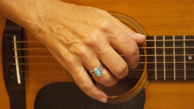 Pemetik Gitar Panutan Keith Richards Meninggal Dunia