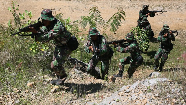 Menurut mantan Kepala BNPT Ansyaad Mbai, setelah GAM tak ada, para kombatan bergerak secara indivudual atau membentuk kelompok-kelompok kecil.