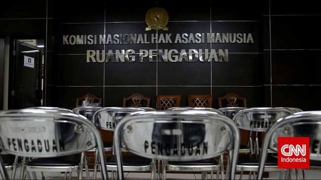 Koalisi Selamatkan Komnas HAM menemukan sembilan calon anggota komisioner periode 2017-2022 yang berafiliasi dengan organisasi atau kelompok radikal.