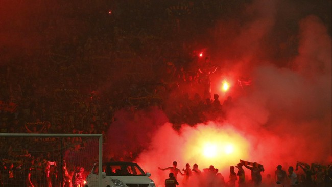Stadion yang akan menjadi tuan rumah partai final Piala Dunia 2018, Stadion Luzhniki di Rusia terbakar.