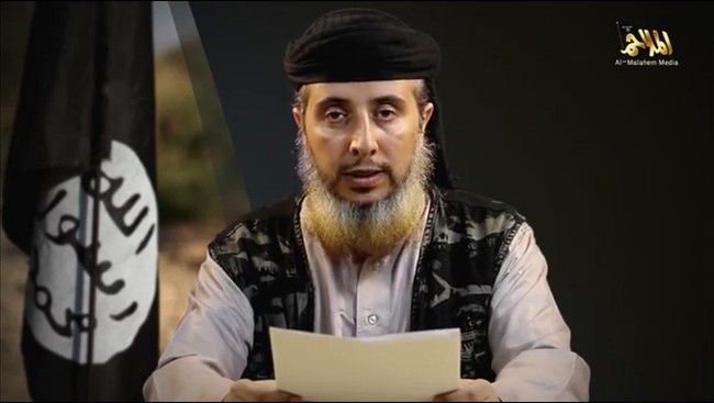 Sayap Al Qaidah di Semenanjung Arab, AQAP, menawarkan 20 kilogram emas bagi siapapun yang berhasil menangkap dua musuh mereka dari kelompok Syiah di Yaman.