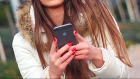 Riset: Pengguna iPhone Mudah Cemas