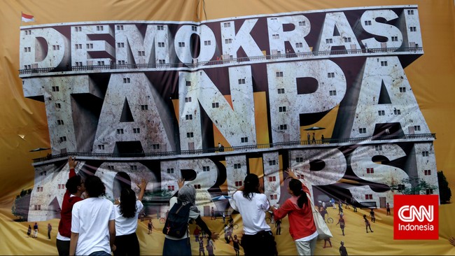 ICW mencatat sektor anggaran desa menyumbang kasus korupsi terbesar ketimbang sektor lain, serta jadi salah satu penyumbang kerugian negara yang besar di 2018.