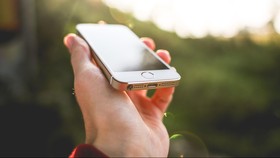 Apple Pangkas Harga iPhone 5s