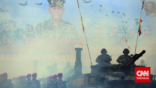 Indonesia akan tingkatkan anggaran militer untuk hadapi kekuatan militer Tiongkok terutama di Laut Cina Selatan yang diperebutkan sejumlah negara kawasan.