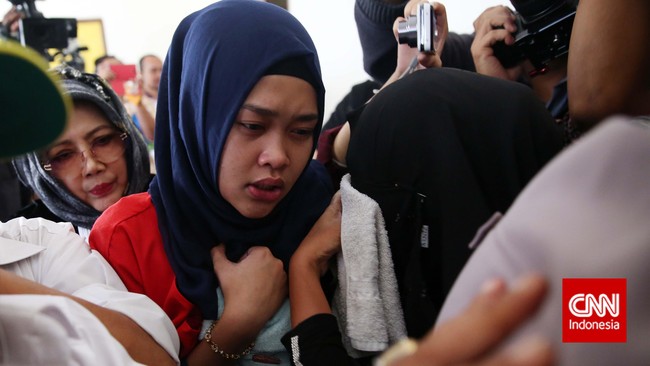 Dijatuhi hukuman melebihi&nbsp;usianya, Assyifa Ramadhani menangis histeris.