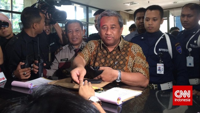 Mantan Mendikbud M. Nuh kembali melaporkan hartanya ke KPK. Kali ini, nilai hartanya mengalami peningkatan ratusan juta rupiah.