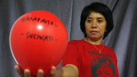 Suciwati Minta Jokowi Buka Dokumen Munir