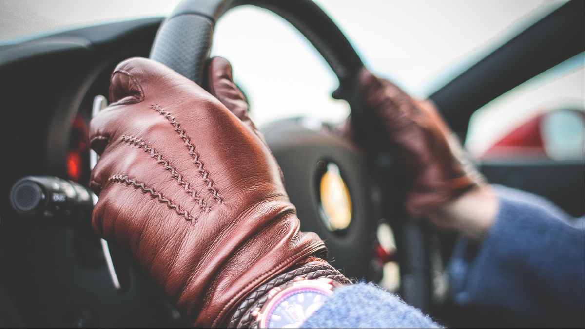 Viral Pria Bawa Mobil Barbuk Ngaku Anak Anggota, Polda Metro Bantah