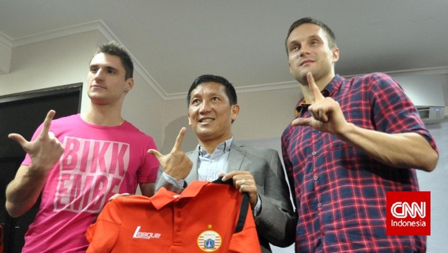 Setelah mendapatkan Greg Nwokolo, Bambang Pamungkas dan beberapa pemain lainnya, Persija Jakarta menambah skuat dengan dua pemain Estonia.