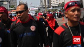 Buruh Demo Besar, Pemerintah Harus Antisipasi Lonjakan PHK