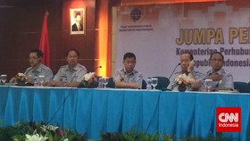 Maskapai Langgar Izin Terbang, Kemenhub Ancam Mutasi Pegawai