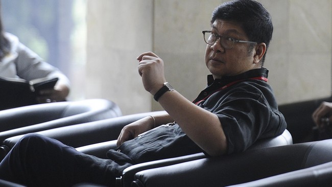 Laksamana Sukardi akan menjadi saksi untuk Syafruddin Arsyad Temenggung yang menjadi tersangka dalam kasus penerbitan SKL BLBI.