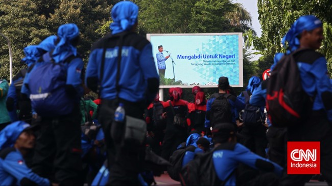 Menteri Ketenagakerjaan Hanif Dhakiri mengatakan, angka tersebut lebih sedikit dibandingkan potensi PHK yang mencapai 30 ribu orang.