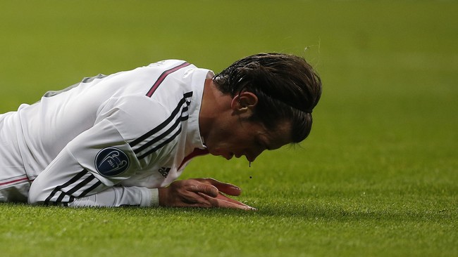 Bale tengah mengalami masa sulit lantaran kritik banyak mengarah padanya. Namun Chris Coleman yakin Bale bisa mengatasinya.