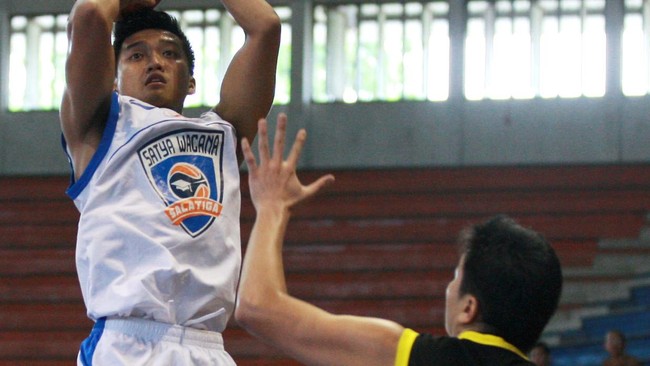 Membuka laga Seri II NBL Bandung, Satya Wacana berhasil menaklukan Bimasakti 72-69.&nbsp;Satya Wacana berhasil unggul di empat kuarter.