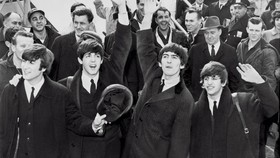 img-title Teks Hey Jude Karya The Beatles Versi NFT Terjual Rp1,1 Miliar