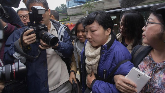 Law Wan Tung terbukti bersalah telah menyiksa Erwiana Sulistyaningsih dengan penyedot debu, hingga menyisakan lebam dan memar di sekujur tubuh dan wajahnya.