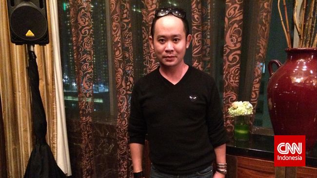 Sebagai perancang busana yang sudah berkarier di dunia mode selama 16 tahun, tentunya Arantxa Adi dapat memprediksi seperti apa tren yang akan datang.