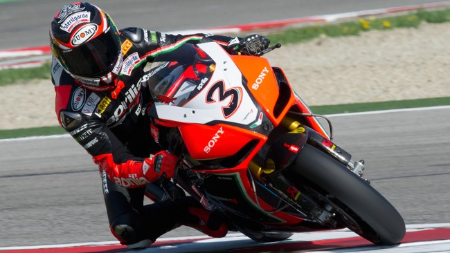 Motor yang digunakan&nbsp;Max Biaggi dalam kejuaraan Superbike dicuri di Australia. Hanya rantai motor&nbsp;pengunci yang sudah dirusak yang&nbsp;ditinggalkan.