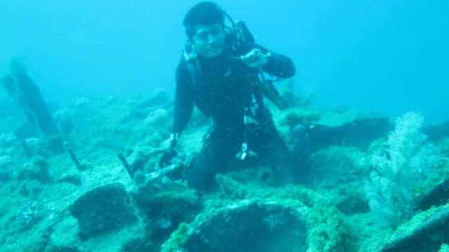 Kopaska TNI Angkatan Laut melakukan penelusuran kapal selam asal Jerman yang diduga telah karam sejak zaman Perang Dunia II.