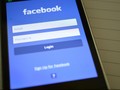 Karyawan Facebook Boleh Intip Isi Akun Pengguna