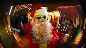 Zombie Santa Ikut Meriahkan Natal di AS