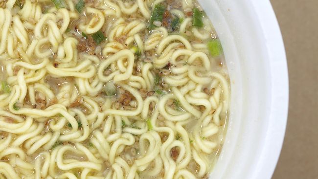 “Sebagai makanan tambahan ok, jangan jadikan sebagai makanan utama sebab gizinya tidak mencukupi.”