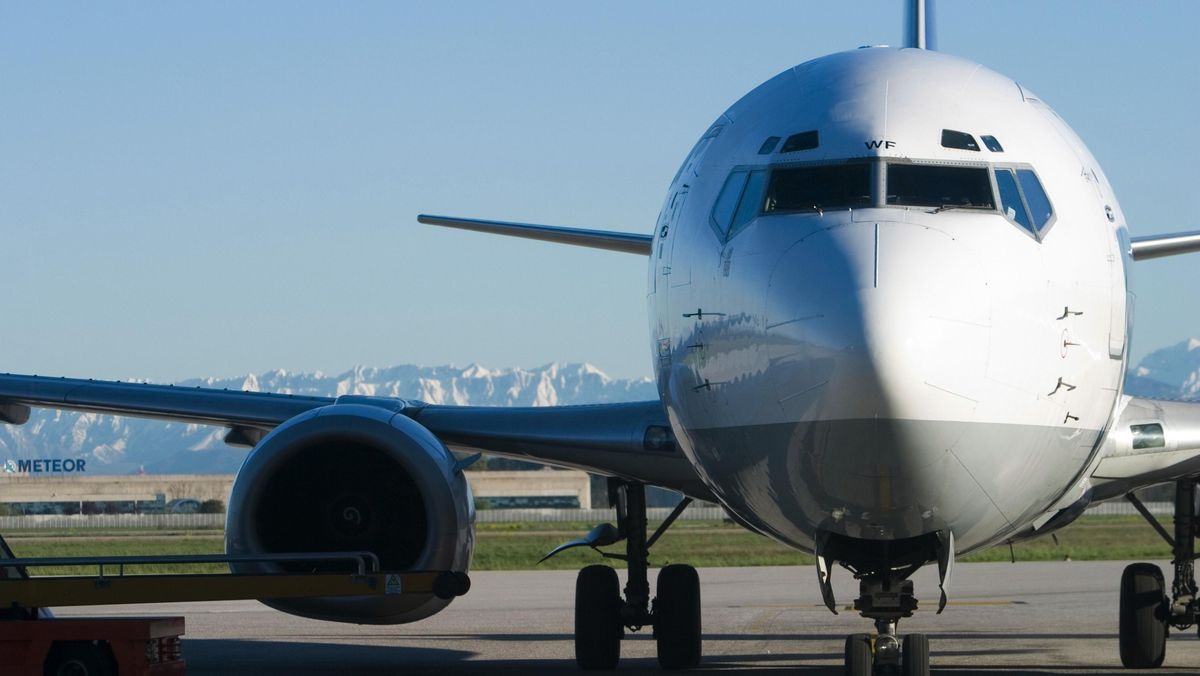 Mesin Pesawat Terbakar, Delta Airlines Mendarat Darurat