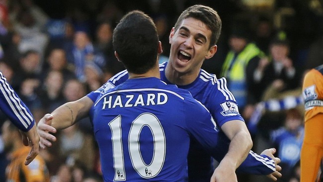 Dua pemain sayap asal Brasil, Oscar dan Willian, akan bersaing ketat untuk tidak terbuang dari tim inti Jose Mourinho.