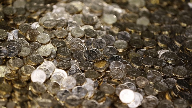 Kepolisian Italia menyita uang koin euro palsu senilai 556 ribu euro atau Rp8,7 miliar yang dibuat di Tiongkok dalam sebuah kontainer di kota Naples.