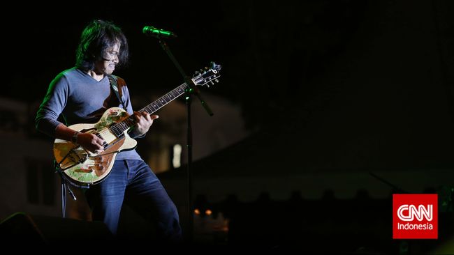 Pengalaman menggarap album solo di AS, ternyata tak cukup berdaya membulatkan tekad Dewa Budjana untuk meniti karier bertaraf internasional.