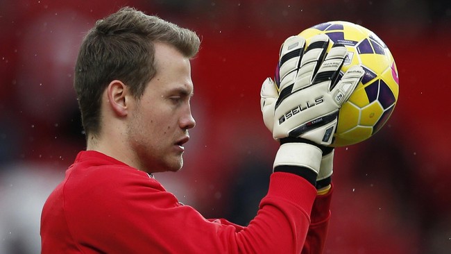 Tanpa performa brilian Simon Mignolet pada babak pertama, Liverpool mungkin kebobolan lebih dulu saat tandang ke kandang Swansea, Selasa (17/3) dini hari WIB.