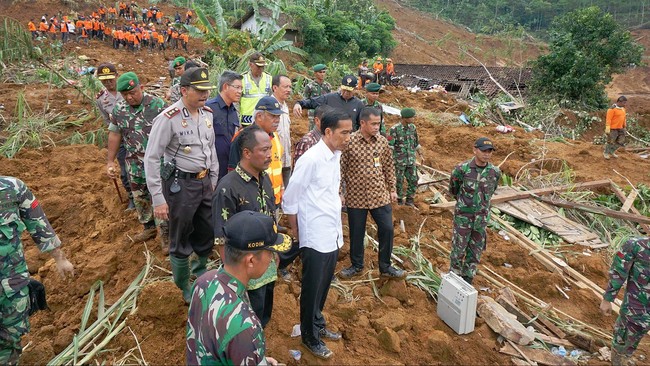 Wakil Ketua DPR Fahri Hamzah didampingi sejumlah anggota DPR akan berangkat ke Banjarnegara, Jawa Tengah, hari ini, Senin (15/12).