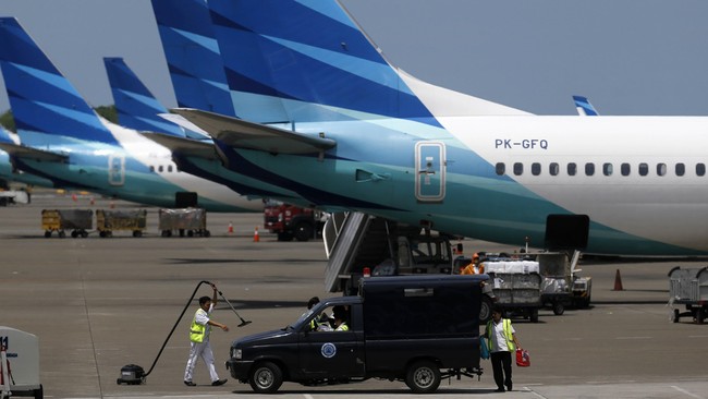 Garuda Indonesia melakukan lindung nilai Rp 1 triliun dengan suku bunga 9,25 persen per tahun yang berlaku sampai 5 Juli 2018.