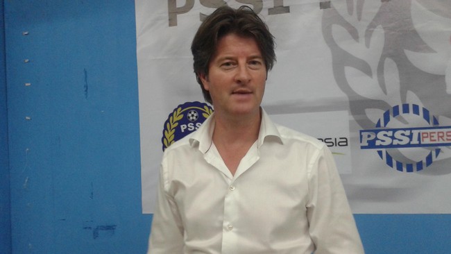 Direktur Teknik PSSI, Pieter Huistra, mengungkapkan dua masalah utama yang dihadapi Indonesia saat ini dalam mengembangkan pembinaan usia muda.