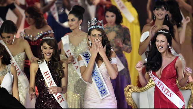 Meski secara rutin diadakan tiap tahun, ajang Miss World 2014 juga rutin memanen kritik. Kontes kecantikan sejagat ini diprotes karena dianggap bersifat seksis.