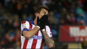 Siap Jalani Tes Kesehatan, Mandzukic Tiba di Turin
