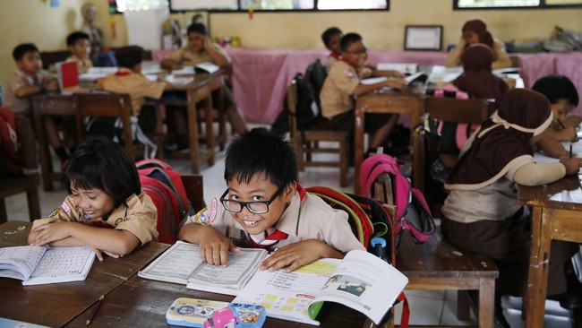 Banyak siswa yang ingin menjadi unggulan di sekolah. Apa kamu termasuk?