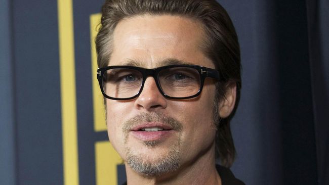 Suami Angelina Jolie itu meyakinkan memar di wajahnya bukan hal yang perlu dikhawatirkan.