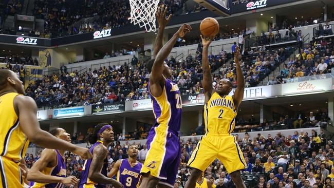 Hanya 24 jam setelah Kobe Bryant merayakan pemecahan rekor angka yang selama ini dipegang Michael Jordan,&nbsp;Los Angeles Lakers pun kalah dari Indiana Pacers.