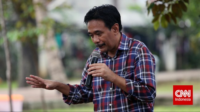 Wakil Gubernur Djarot Saiful Hidayat yang semula diharapkan dapat membuat mulus komunikasi DPRD dan Pemprov DKI Jakarta ternyata tak bisa meredam ketegangan.