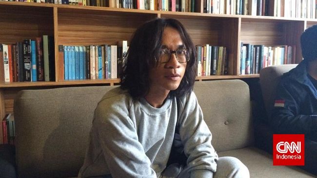Bagi Aming, masih banyak cara lain untuk menyampaikan pesan ketimbang berdemo, yang bisa merugikan perusahaan tempat bekerja dan orang lain.