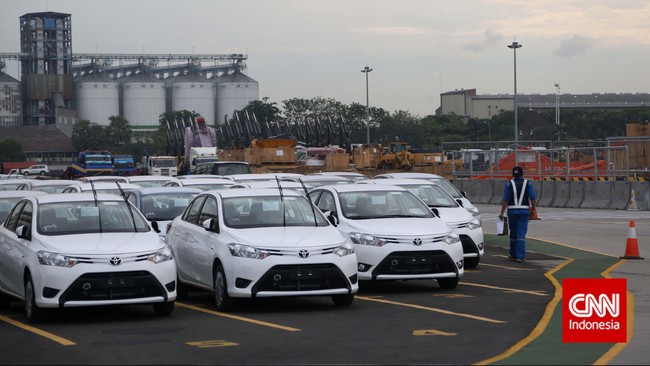 Berbeda dengan tahun-tahun sebelumnya biasanya selama masa puasa atau menjelang lebaran, penjualan mobil meningkat signifikan dibanding bulan-bulan biasa.