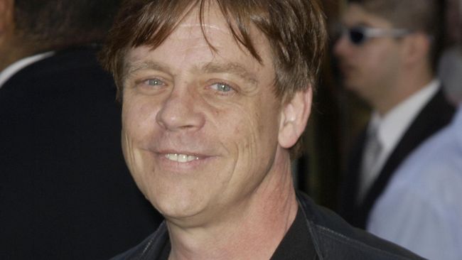 Reuni karakter lawas Star Wars di episode ke-tujuh The Force Awakens, membuat Mark Hamill (63) grogi sekaligus syok.